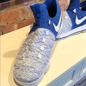 Men’s size 14 KD 9